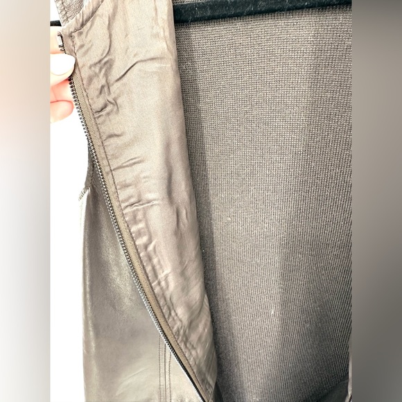 Valerie Steven’s‎ Women’s Size Petite Large Brown 100% Leather Vest - Picture 4 of 5